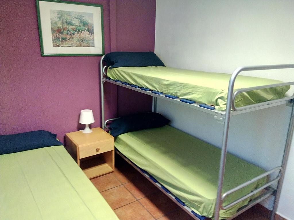Albergue De Canfranc Estacion Pokoj fotografie