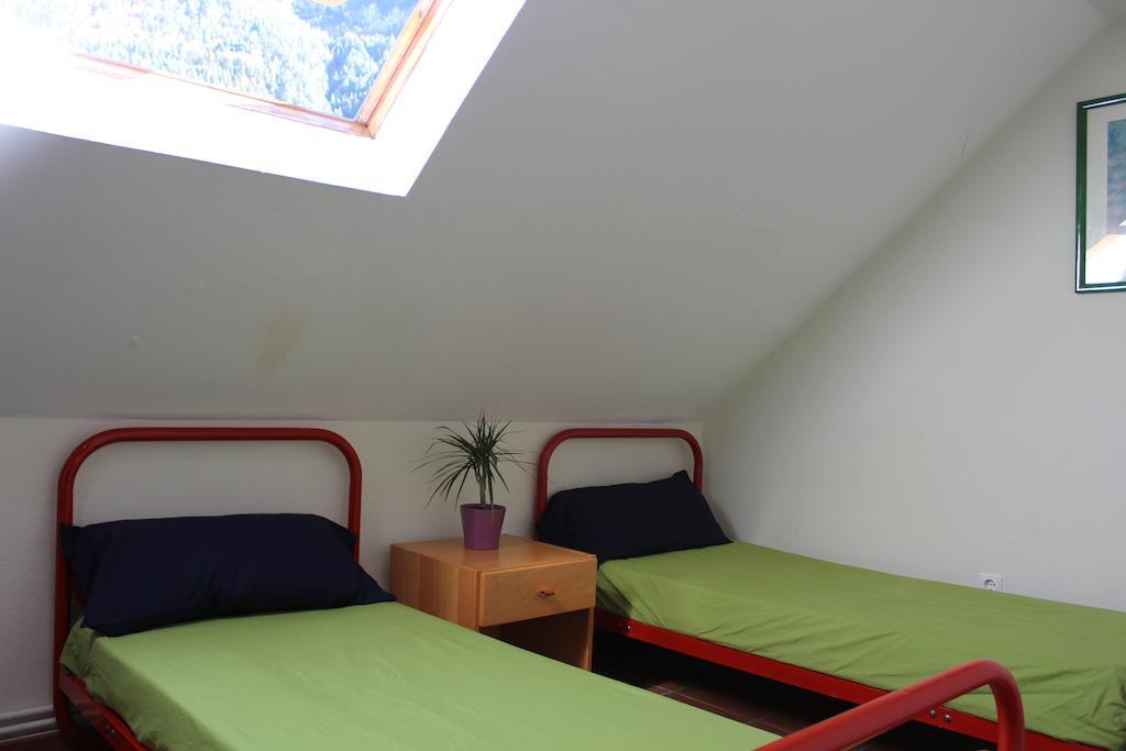 Albergue De Canfranc Estacion Pokoj fotografie